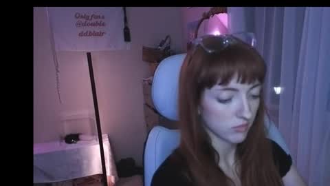 Snapshot of foxyredddd chatting on September 20, 3:53 am beautiful blair online show from September 20, 3:53 am