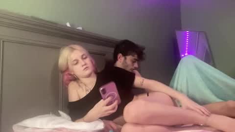 roxie online show from October 8, 6:08 am