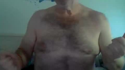 Snapshot of foyett chatting on October 25, 1:00 pm foyett online show from October 25, 1:00 pm