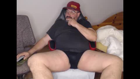 Snapshot of fraboys chatting on March 12, 6:29 am Fraboys online show from March 12, 6:29 am