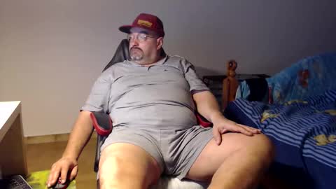 Fraboys online show from February 19, 6:45 am