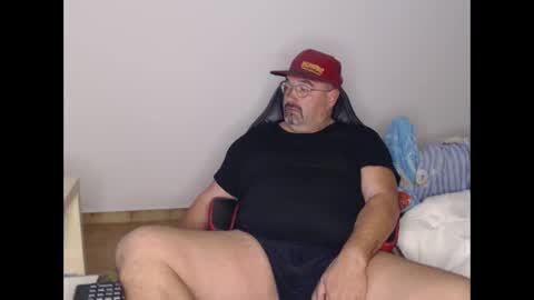 Snapshot of fraboys chatting on November 1, 6:56 am Fraboys online show from November 1, 6:56 am