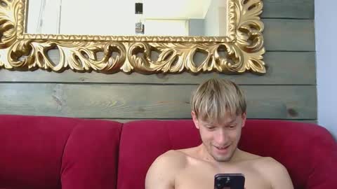 Snapshot of frame_tamer888 chatting on September 21, 10:52 am frame_tamer888 online show from September 21, 10:52 am