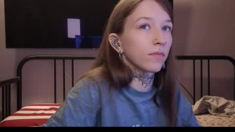 fran_bow online show from March 13, 5:49 pm