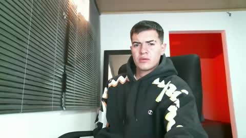 Snapshot of franccesco_699 chatting on February 1, 6:29 pm franccesco_699 online show from February 1, 6:29 pm