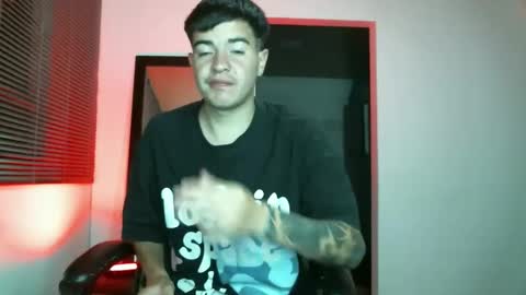 Snapshot of franccesco_699 chatting on September 15, 1:29 am franccesco_699 online show from September 15, 1:29 am