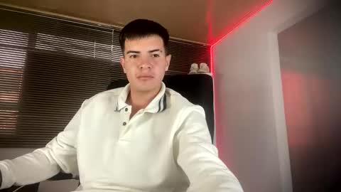 Snapshot of franccesco_699 chatting on March 3, 10:20 pm franccesco_699 online show from March 3, 10:20 pm