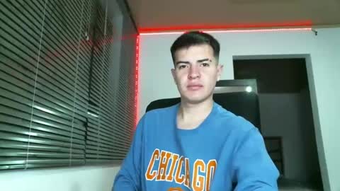 Snapshot of franccesco_699 chatting on January 30, 1:55 am franccesco_699 online show from January 30, 1:55 am