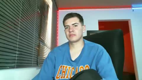 Snapshot of franccesco_699 chatting on January 25, 5:40 pm franccesco_699 online show from January 25, 5:40 pm