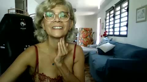 francelune online show from January 7, 10:11 am