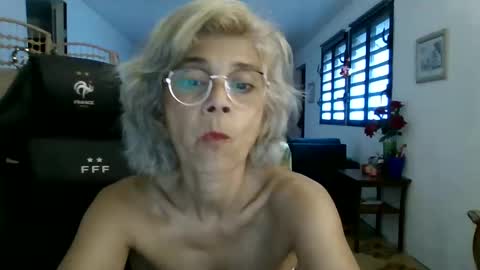 francelune online show from December 14, 2:10 pm