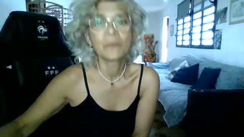 francelune online show from January 17, 1:13 pm
