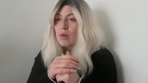 Francesca online show from September 23, 8:15 pm