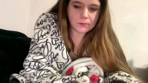 Snapshot of francescafey chatting on February 5, 8:11 am francescafey online show from February 5, 8:11 am
