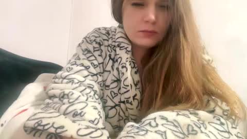 Snapshot of francescafey chatting on January 14, 8:31 am francescafey online show from January 14, 8:31 am