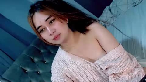 LOVE online show from April 23, 8:55 am