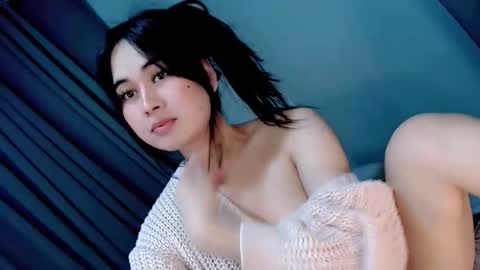 LOVE online show from May 21, 2:12 pm