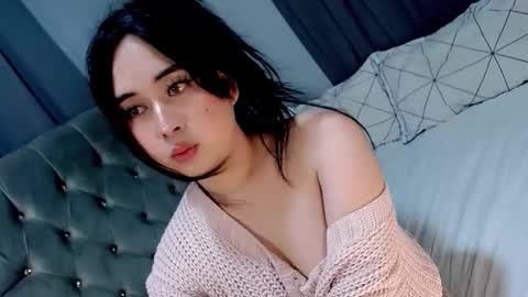 LOVE online show from May 8, 1:17 pm