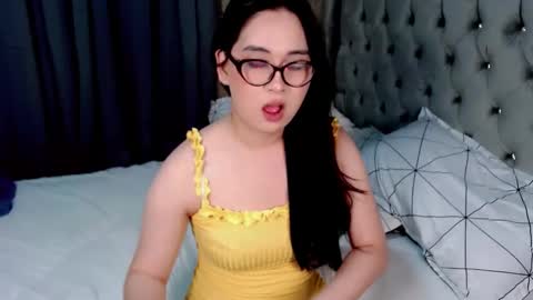 Snapshot of franchesca_fucks chatting on March 1, 7:48 pm LOVE online show from March 1, 7:48 pm