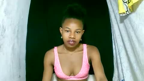 Snapshot of franciefrancie chatting on September 18, 1:04 pm francilla online show from September 18, 1:04 pm