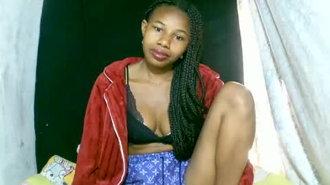 Snapshot of franciefrancie chatting on September 14, 5:21 am francilla online show from September 14, 5:21 am