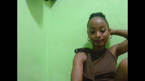 francine925426 online show from April 15, 5:38 pm