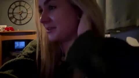 Snapshot of francis_digby chatting on January 14, 5:40 am Francis Digby online show from January 14, 5:40 am