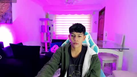 Snapshot of franco_rizzo01 chatting on September 10, 9:49 pm frank online show from September 10, 9:49 pm