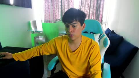 Snapshot of franco_rizzo01 chatting on January 27, 6:20 pm frank online show from January 27, 6:20 pm