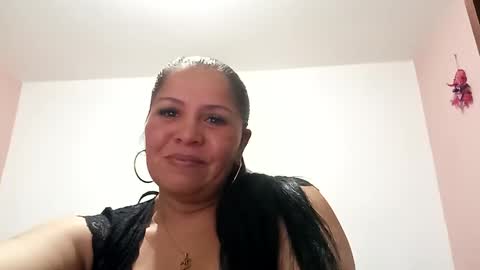 Snapshot of francy_froz chatting on January 23, 3:05 am francy froz online show from January 23, 3:05 am