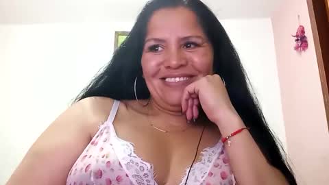 Snapshot of francy_froz chatting on February 10, 7:26 am francy froz online show from February 10, 7:26 am