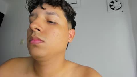 Castiglioni online show from March 6, 2:51 am