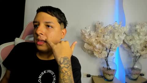 Castiglioni online show from November 20, 3:16 am