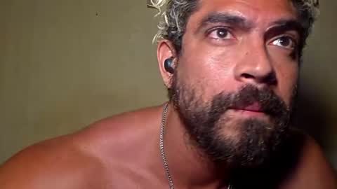 frank_flirt0615 online show from July 2, 4:06 am