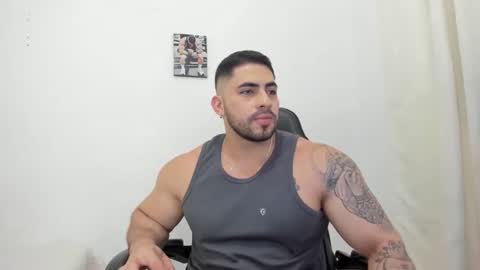 frank_foxx1 online show from February 3, 6:40 am