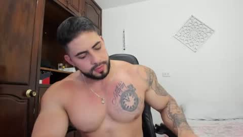 frank_foxx1 online show from July 29, 4:56 am