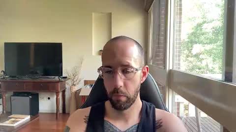 frank_perry2332 online show from April 21, 5:03 am