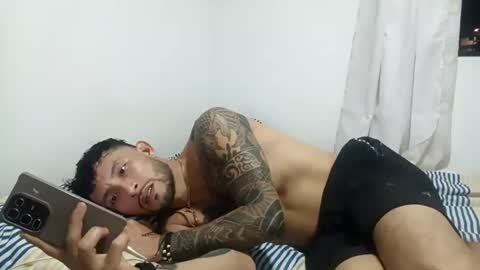 frankdanielsmolano online show from June 20, 2:51 am