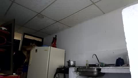 frankdanielsmolano online show from April 16, 2:17 pm