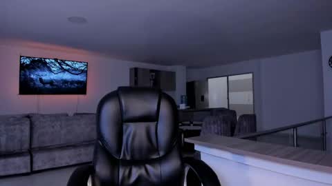 Frank Farrell. Hey remember to give me a thumbs up Ty online show from February 17, 9:21 pm