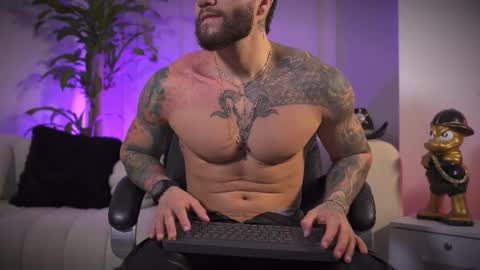 Frank Farrell. Hey remember to give me a thumbs up Ty online show from March 31, 12:44 am