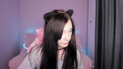 nora online show from September 19, 9:46 am