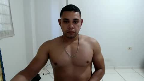Snapshot of fransexxx69 chatting on February 11, 11:09 am Fransexxx online show from February 11, 11:09 am