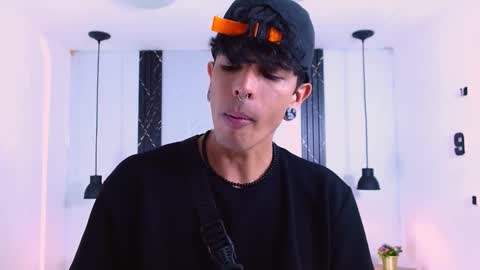 Franvill trato online show from November 10, 7:38 pm