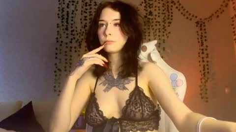 mistress Bastet and  mintcola online show from March 5, 1:06 pm