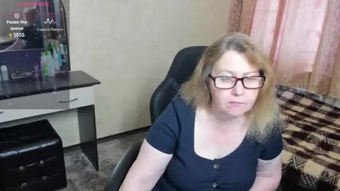Snapshot of fraumartha chatting on February 2, 10:56 am FrauMartha online show from February 2, 10:56 am