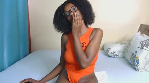 Snapshot of freakky_nessa chatting on January 9, 11:03 am Nessa-Independent model online show from January 9, 11:03 am