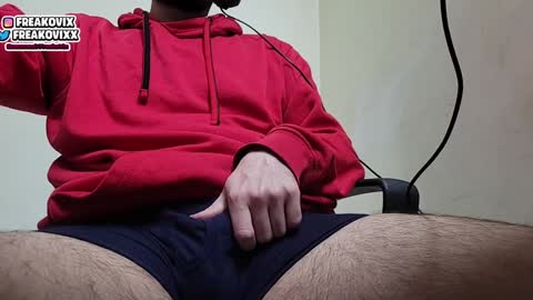 FreakoVix      online show from January 25, 2:36 pm