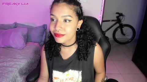 Snapshot of freaky_lia chatting on January 8, 2:46 am Lia Gomez online show from January 8, 2:46 am
