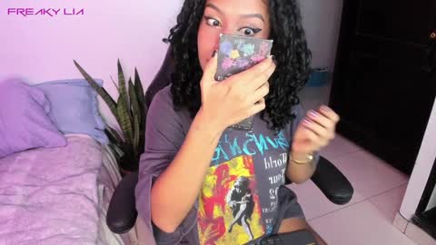 Snapshot of freaky_lia chatting on January 20, 11:10 pm Lia Gomez online show from January 20, 11:10 pm